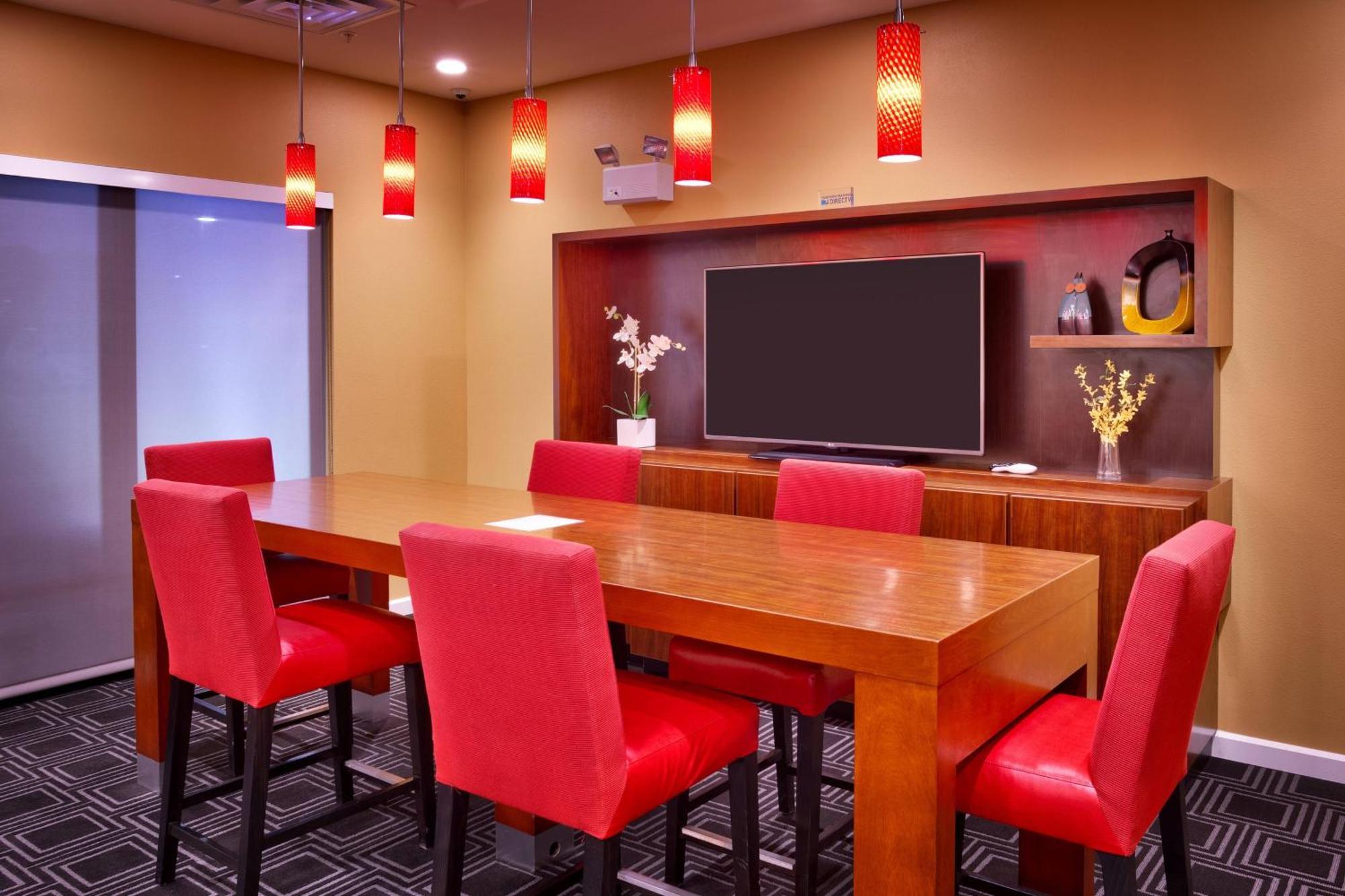 Towneplace Suites By Marriott מיסולה מראה חיצוני תמונה